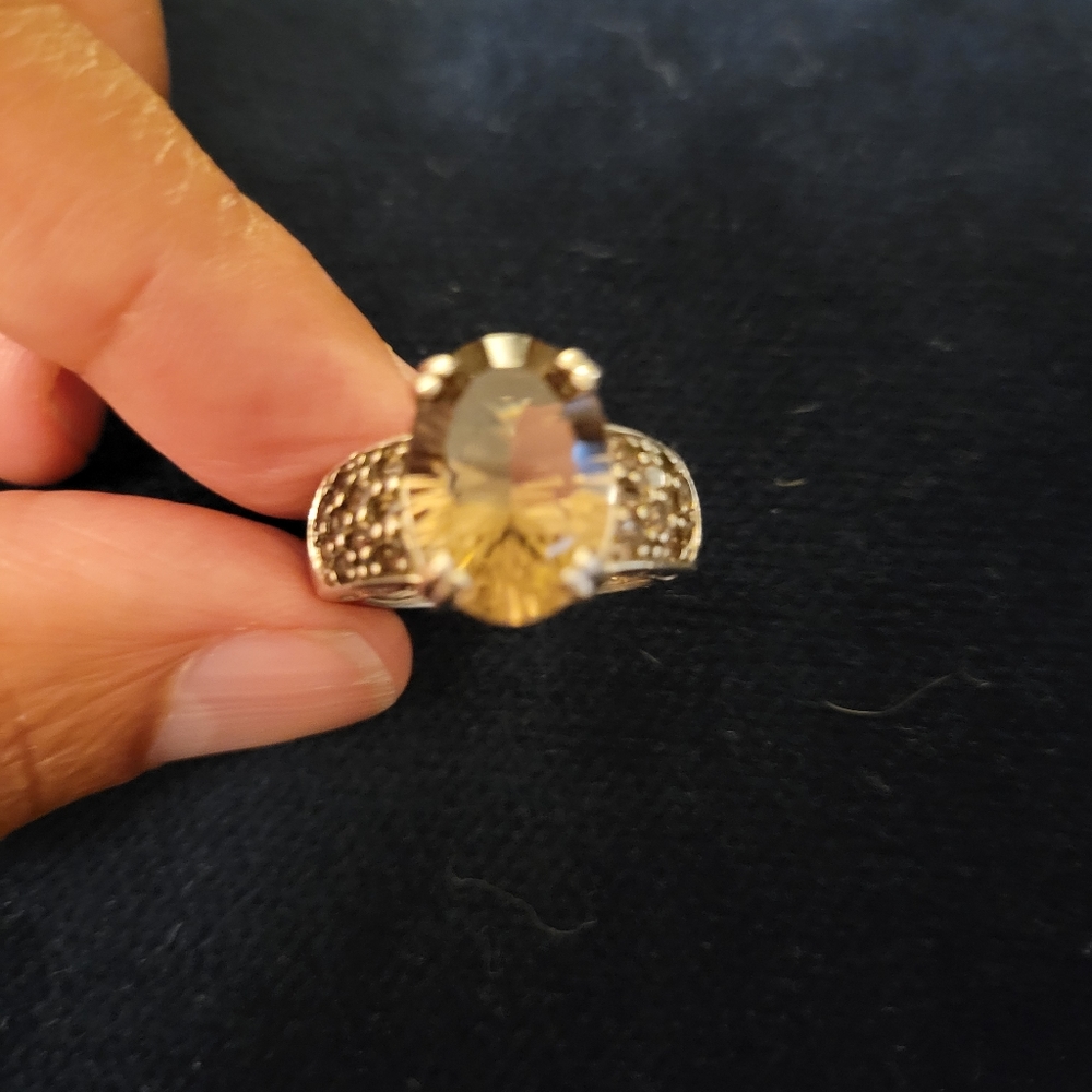 Topaz Ring - Picture 5 of 11